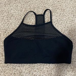 Gap Fit mesh detail sports bra!